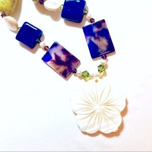 Handmade Deep Purple Tropical Flower Shell Statement Necklace